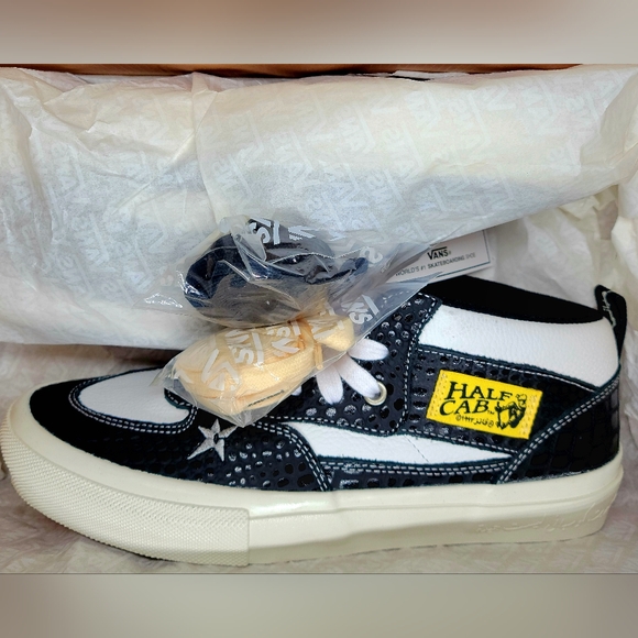 Vans Carpet Company x Skate Half Cab "Dragon Leather" Sz 9 Men NIB - Picture 1 of 1